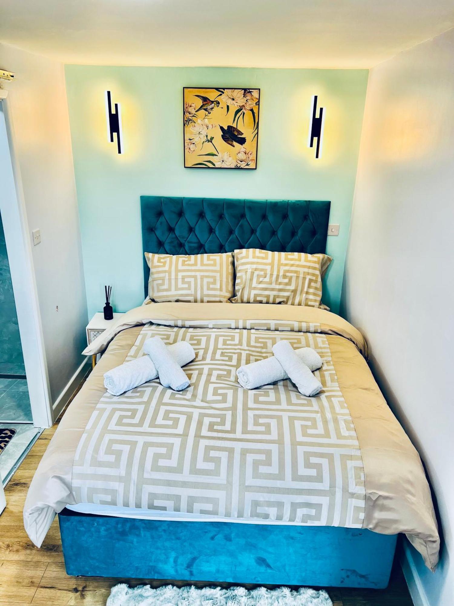 Luxury 1b Wt Free Parking Nr Ltn Airport, L&d Hosp, Whipsnade Zoo, Fast Trains To London Luton (Bedfordshire)